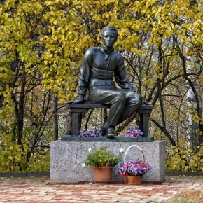 Музыкально-поэтическая композиция к дню рождения Михаила Юрьевича Лермонтова. Музыкально-поэтическая композиция к дню рождения Михаила Юрьевича Лермонтова.