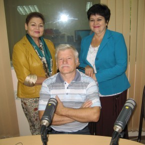 Новый альбом "... ты и есть моя Россия" Пензенского русского народного хора имени О.В.Гришина представляют Юрий Сысоев, Валентина Жулина и Вера Строкина. Новый альбом "... ты и есть моя Россия" Пензенского русского народного хора имени О.В.Гришина представляют Юрий Сысоев, Валентина Жулина и Вера Строкина.