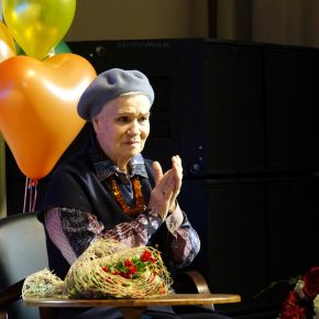В Пензе отметили 80-летие со дня рождения Ольги Васильевны Ерохиной - основателя и руководителя ансамбля бального танца "Сурские ритмы" В Пензе отметили 80-летие со дня рождения Ольги Васильевны Ерохиной - основателя и руководителя ансамбля бального танца "Сурские ритмы"