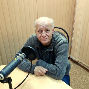 Художественный руководитель театра "КУКОЛЬНЫЙ ДОМ" ВЛАДИМИР БИРЮКОВ о новом, юбилейном сезоне и о подготовке фестиваля "УЛИТКА-2018" Художественный руководитель театра "КУКОЛЬНЫЙ ДОМ" ВЛАДИМИР БИРЮКОВ о новом, юбилейном сезоне и о подготовке фестиваля "УЛИТКА-2018"